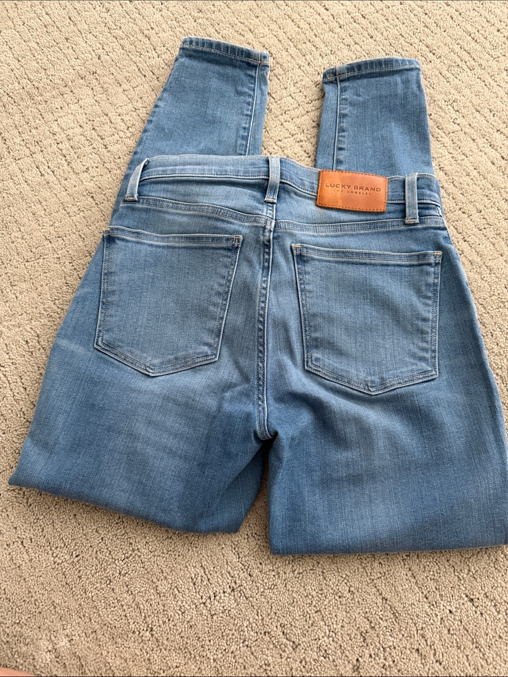 Lucky Brand Women's Medium-Light Blue Skinny Jeans